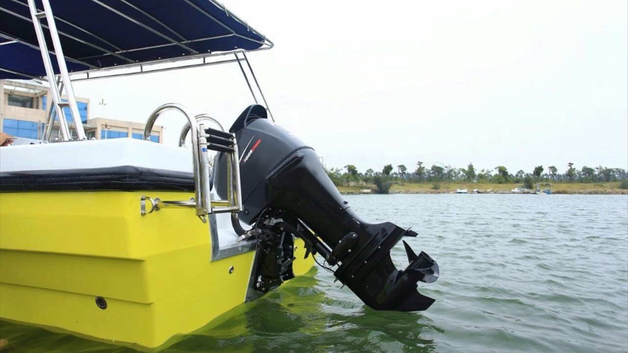 panga28diveboat-image4